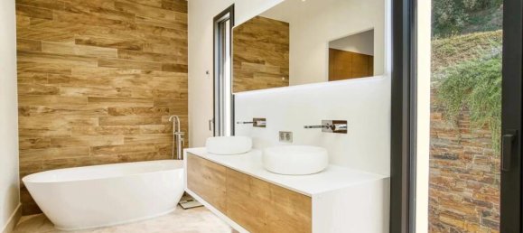 5 bedrooms Villa in La Garde-Freinet, France No. 285025 10