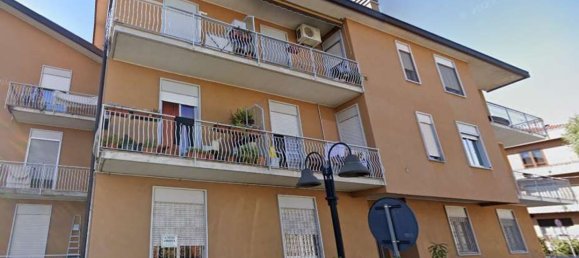 Apartamento de 5 habitaciónes en Cairate, Italy No. 299485 6