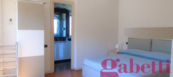 2 bedrooms Apartment in Rome, Italy No. 338015 8