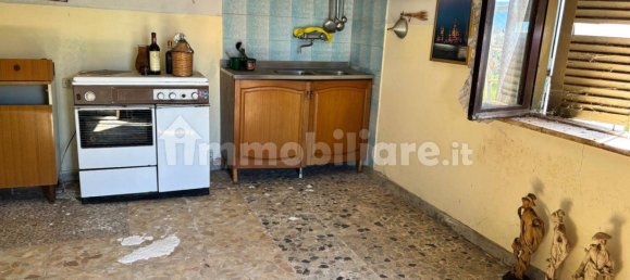 Estudio en Cave, Italy No. 298672 6