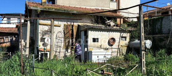 Estudio en Cave, Italy No. 298672 10