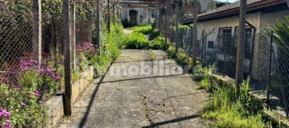 Estudio en Cave, Italy No. 298672 3