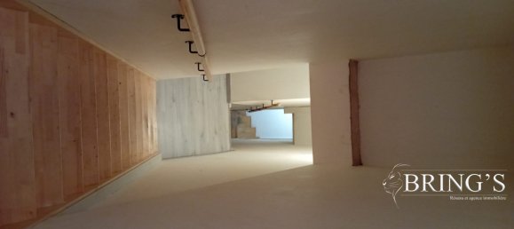 336m² Building in Bruyeres, France No. 154860 3