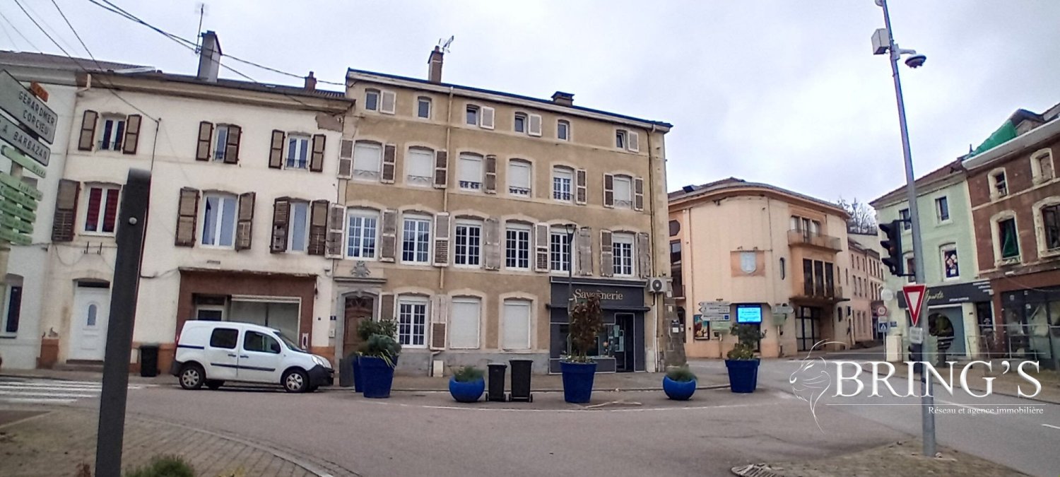 336m² Building in Bruyeres, France No. 154860