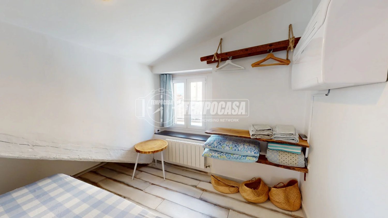 1 bedroom Apartment in Turin, Italy No. 291106