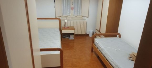 Apartamento de 4 habitaciónes en Urbino, Italy No. 292002 14