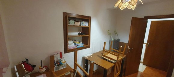 Apartamento de 4 habitaciónes en Urbino, Italy No. 292002 12