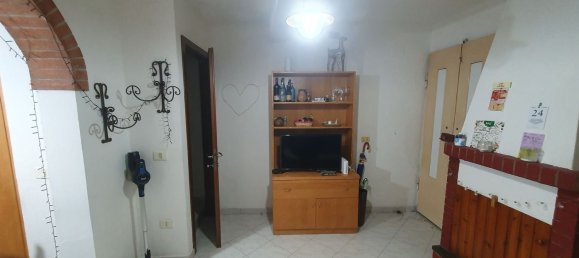 Apartamento de 4 habitaciónes en Urbino, Italy No. 292002 4
