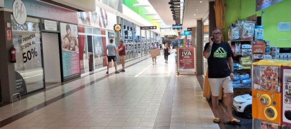 2100m² Commercial property in Huesca, Spain No. 165198 2