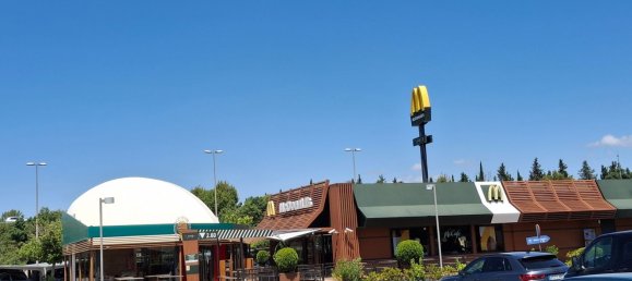 2100m² Commercial property in Huesca, Spain No. 165198 3