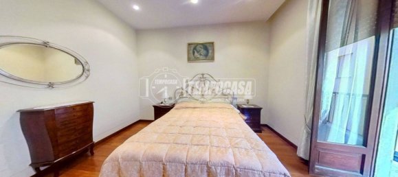 4 bedrooms Apartment in Monte Urano, Italy No. 296682 5