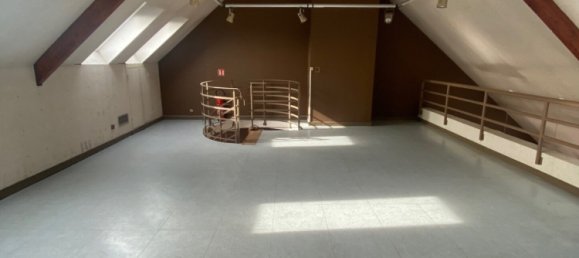 1215m² Building in Amiens, France No. 237272 4