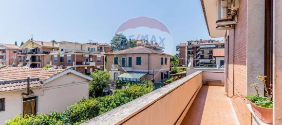 2 Schlafzimmer Wohnung in Rome, Italy, Nr. 358210 5