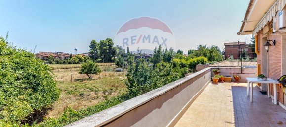 2 Schlafzimmer Wohnung in Rome, Italy, Nr. 358210 13