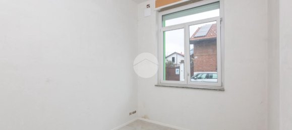 3 rooms Apartment in Collegno, Italy No. 8646 9