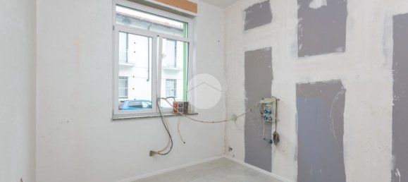 3 rooms Apartment in Collegno, Italy No. 8646 10