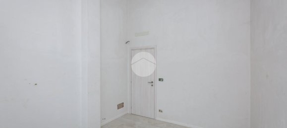 3 rooms Apartment in Collegno, Italy No. 8646 8