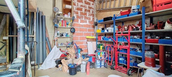 28m² Office in Paris, France No. 125923 3