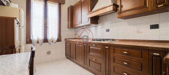 2 bedrooms Apartment in Carpi, Italy No. 373657 27