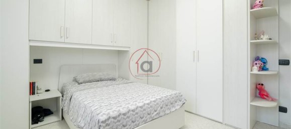 2 bedrooms Apartment in Carpi, Italy No. 373657 57