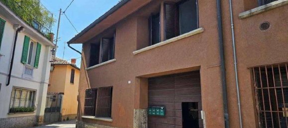 2 bedrooms Apartment in Trezzo sull'Adda, Italy No. 282590 2