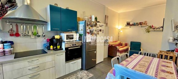 2 bedrooms Apartment in Turin, Italy No. 347111 12