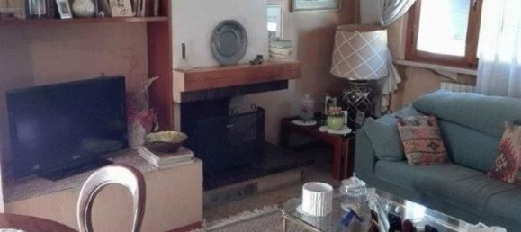 10 rooms Villa in Lucca, Italy No. 11671 4