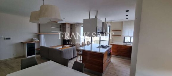 3 غرف نوم طابقين في Pembroke, Malta رقم 5107 3