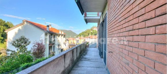 Квартира с 3 спальнями в Комо, Италия № 301942 3