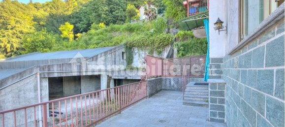 Квартира с 3 спальнями в Комо, Италия № 301942 6