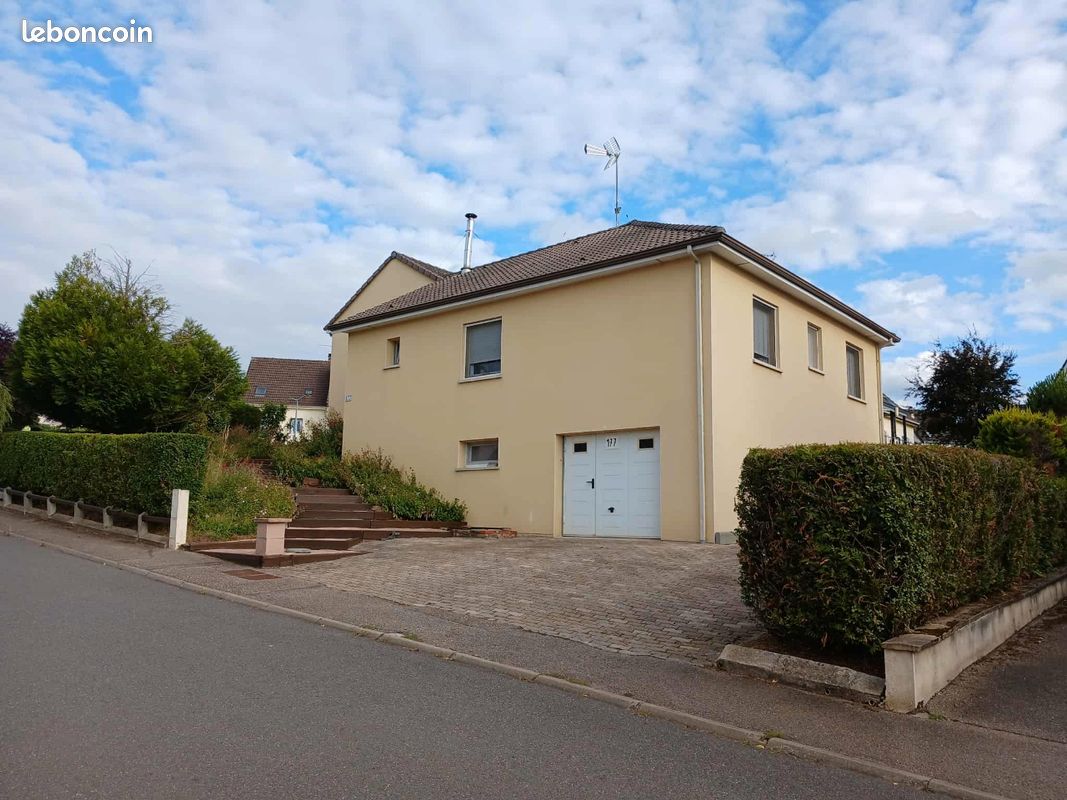 Casa T5 em Pont-a-Mousson, France N.º 329424