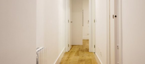 Квартира с 2 спальнями в Мадрид, Испания № 85129 6