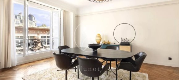 3 bedrooms Apartment in Paris, France No. 178071 3