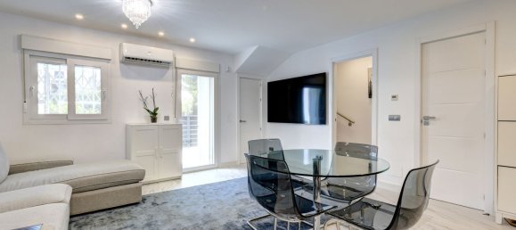 3 bedrooms Townhouse in Marbella, Spain No. 150239 8