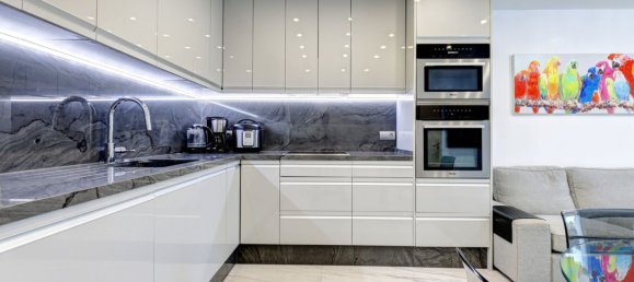 3 bedrooms Townhouse in Marbella, Spain No. 150239 10