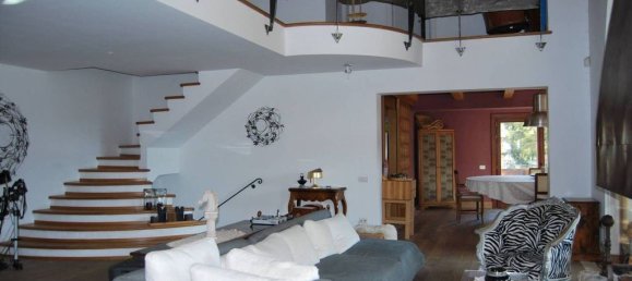 8 bedrooms Villa in Pescasseroli, Italy No. 61027 5