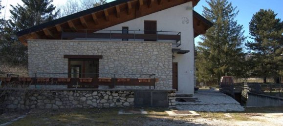 8 bedrooms Villa in Pescasseroli, Italy No. 61027 2