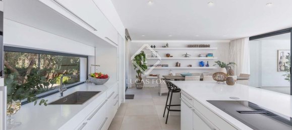 Casa de 4 dormitorios en Cádiz, Spain No. 147974 3