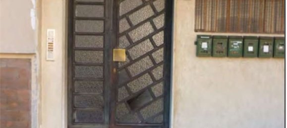 5 rooms Apartment in Suzzara, Italy No. 273076 3