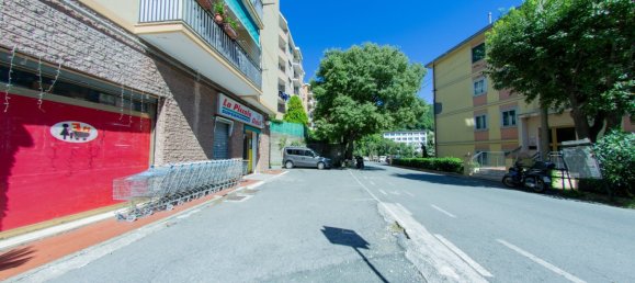 3 Schlafzimmer Gewerbliche Immobilie in Genoa, Italy, Nr. 331926 26