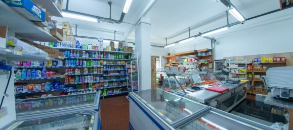 3 Schlafzimmer Gewerbliche Immobilie in Genoa, Italy, Nr. 331926 16