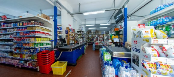 3 Schlafzimmer Gewerbliche Immobilie in Genoa, Italy, Nr. 331926 17