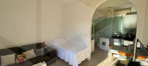 1 bedroom Apartment in Bari, Italy No. 18299 4