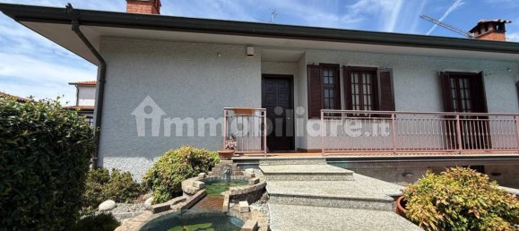 Вилла с 3 спальнями в Греццаго, Италия № 307886 3