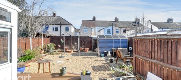 2 bedrooms Bungalow in Rainham, United Kingdom No. 4843 25