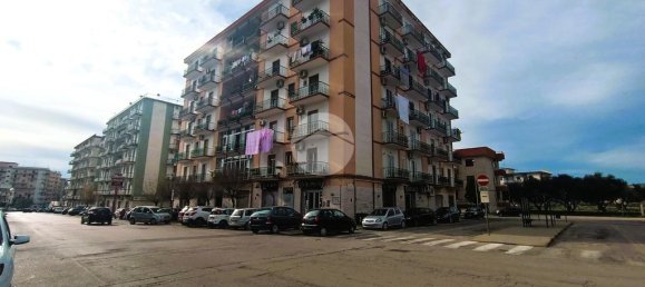Propiedad comercial de 1 habitación en Manfredonia, Italy No. 70797 24