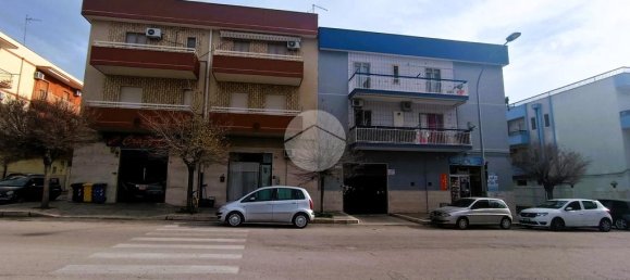 Propiedad comercial de 1 habitación en Manfredonia, Italy No. 70797 8