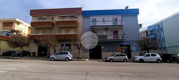 Propiedad comercial de 1 habitación en Manfredonia, Italy No. 70797 48