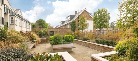 2 bedrooms Apartment in London, United Kingdom No. 5279 2