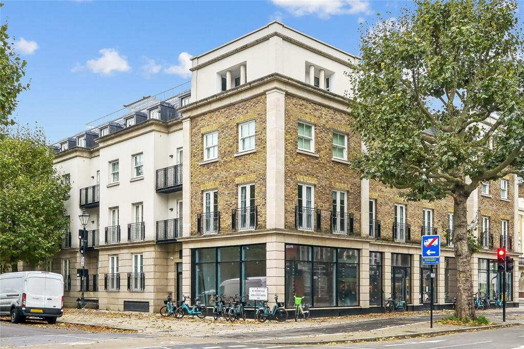 2 bedrooms Apartment in London, United Kingdom No. 5279